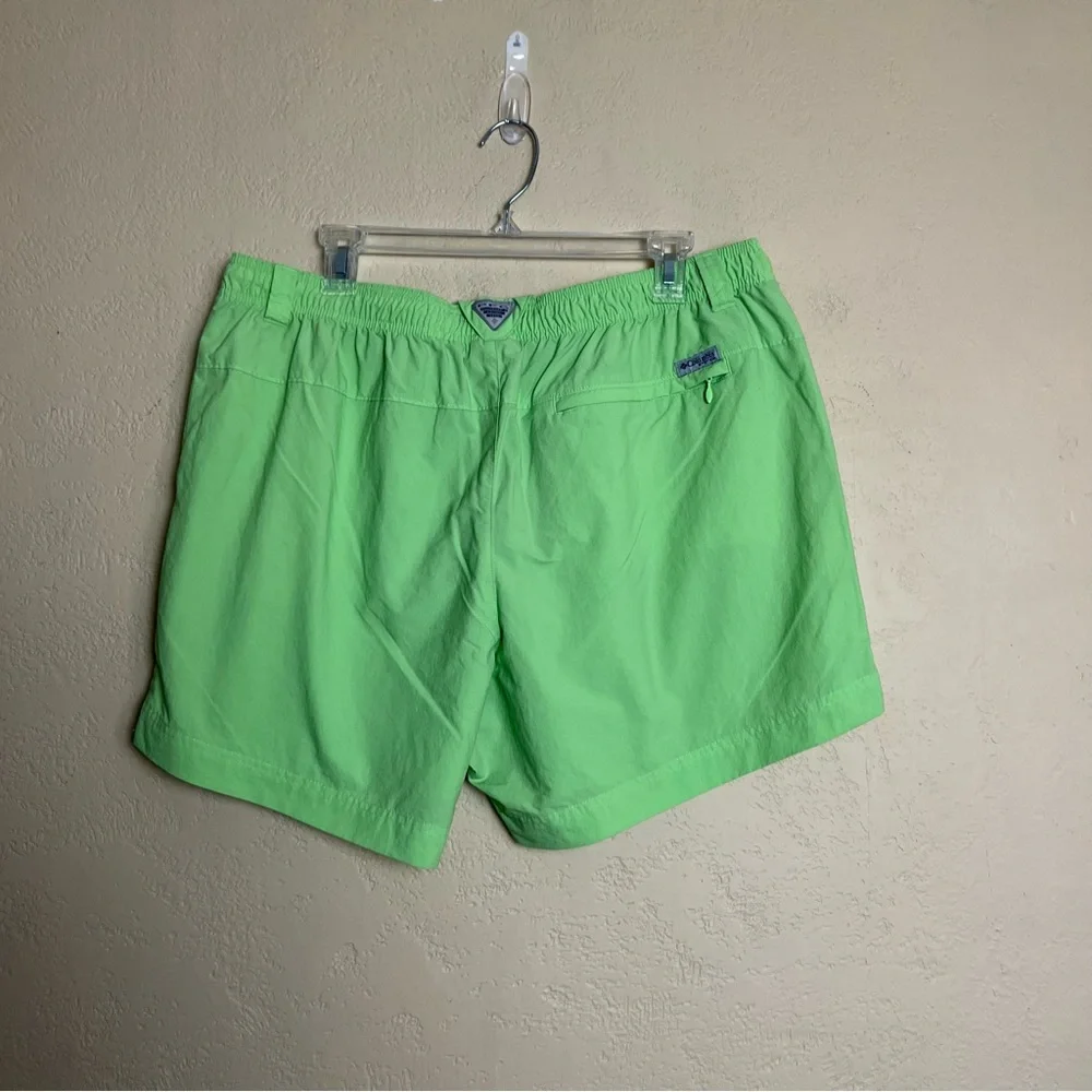 Columbia PFG Fishing Elastic‎ Waist Green Shorts Mens Size XL